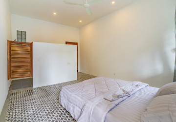 3 Bedroom Townhouse  For Sale -  Chakto Mukh, Phnom Penh thumbnail