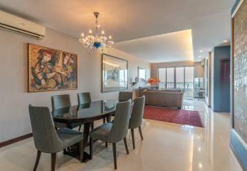7th Floor 2 Bedroom Condo For Sale - Rose Condo, Tonle Bassac, Phnom Penh thumbnail