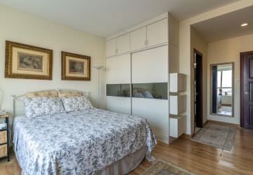 7th Floor 2 Bedroom Condo For Sale - Rose Condo, Tonle Bassac, Phnom Penh thumbnail