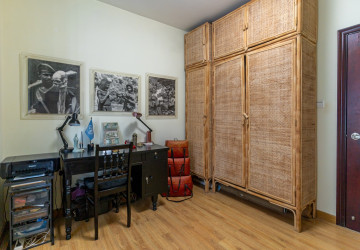 7th Floor 2 Bedroom Condo For Sale - Rose Condo, Tonle Bassac, Phnom Penh thumbnail