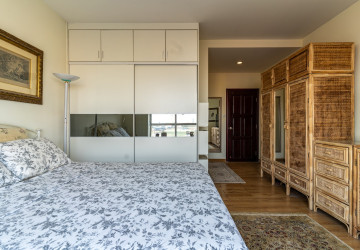 7th Floor 2 Bedroom Condo For Sale - Rose Condo, Tonle Bassac, Phnom Penh thumbnail