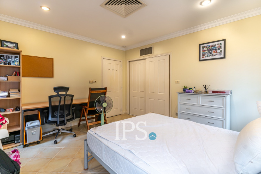 3 Bedroom Villa For Sale - North Bridge, Teuk Thla, Phnom Penh - Image 22