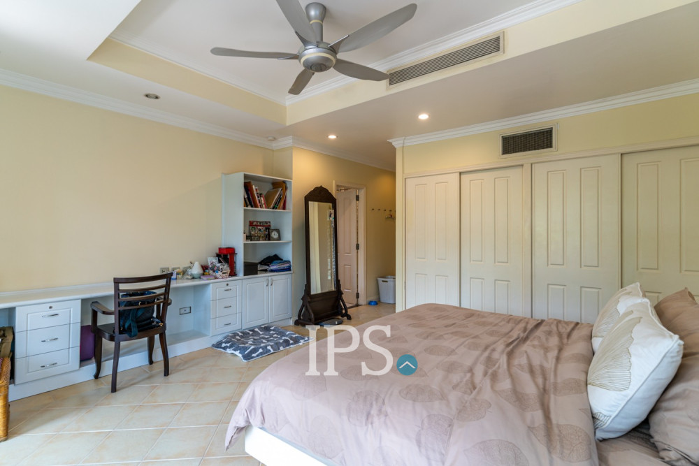 3 Bedroom Villa For Sale - North Bridge, Teuk Thla, Phnom Penh - Image 18