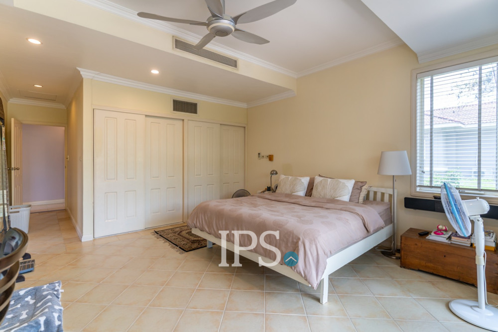 3 Bedroom Villa For Sale - North Bridge, Teuk Thla, Phnom Penh - Image 17