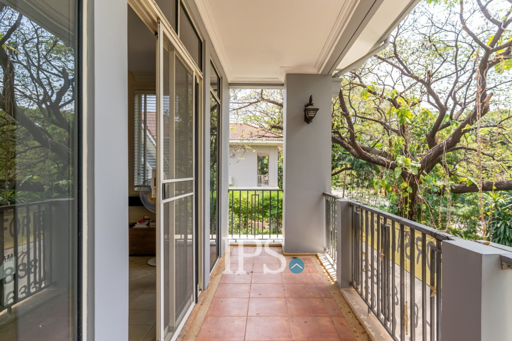 3 Bedroom Villa For Sale - North Bridge, Teuk Thla, Phnom Penh - Image 32