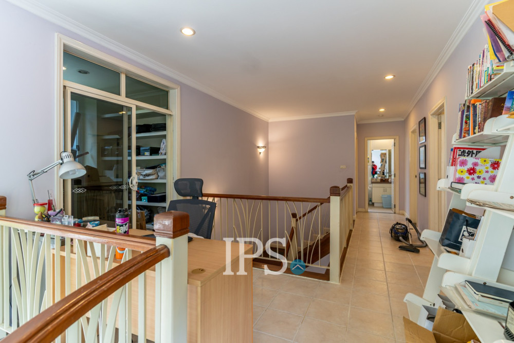 3 Bedroom Villa For Sale - North Bridge, Teuk Thla, Phnom Penh - Image 27