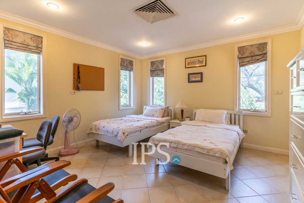 3 Bedroom Villa For Sale - North Bridge, Teuk Thla, Phnom Penh - Image 19
