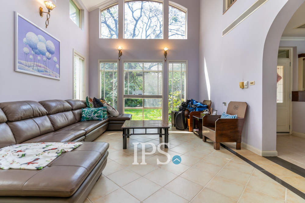 3 Bedroom Villa For Sale - North Bridge, Teuk Thla, Phnom Penh - Image 4