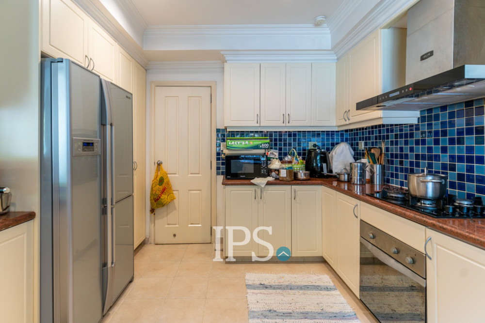3 Bedroom Villa For Sale - North Bridge, Teuk Thla, Phnom Penh - Image 12