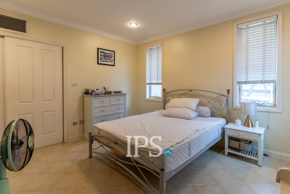 3 Bedroom Villa For Sale - North Bridge, Teuk Thla, Phnom Penh - Image 24
