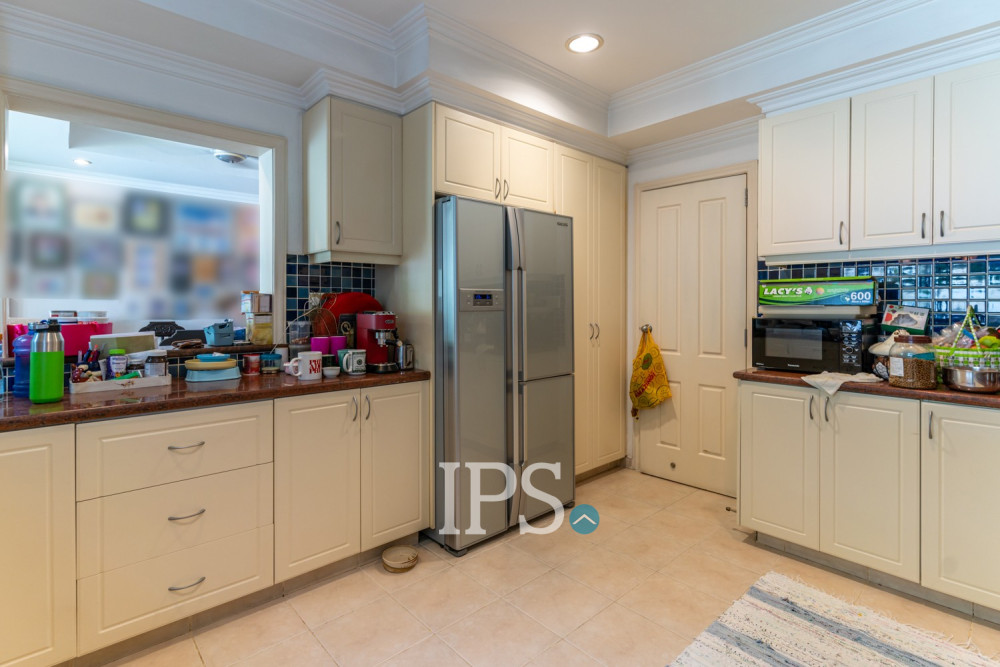 3 Bedroom Villa For Sale - North Bridge, Teuk Thla, Phnom Penh - Image 14
