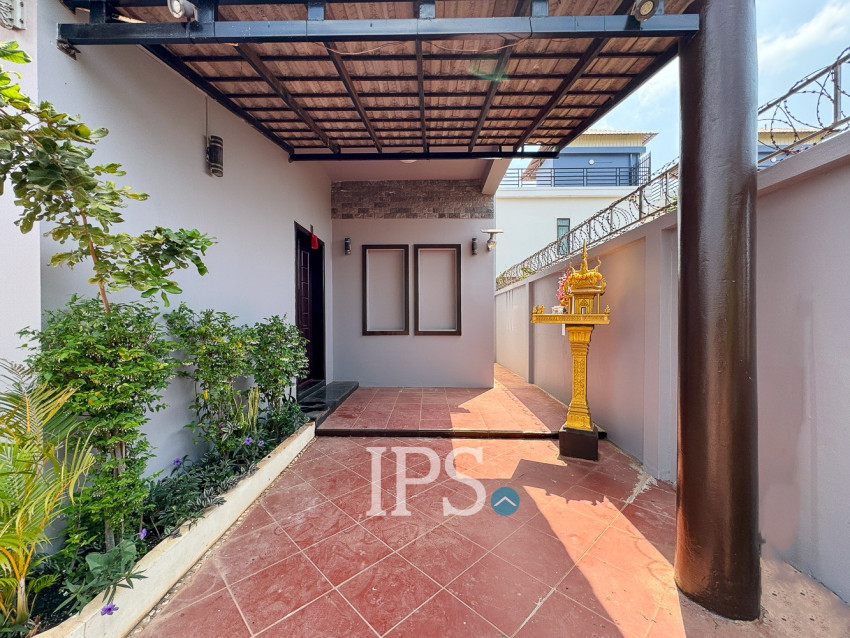 3 Bedroom House For Rent - Svay Dangkum, Siem Reap