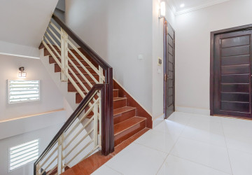 3 Bedroom House For Rent - Svay Dangkum, Siem Reap thumbnail