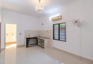 3 Bedroom House For Rent - Chreav, Siem Reap thumbnail