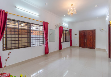 3 Bedroom House For Rent - Chreav, Siem Reap thumbnail
