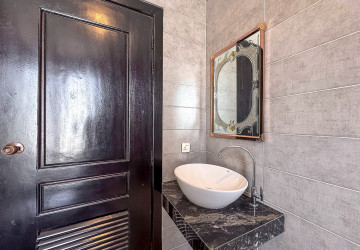 2 Bedroom Apartment For Rent - Slor Kram, Siem Reap thumbnail