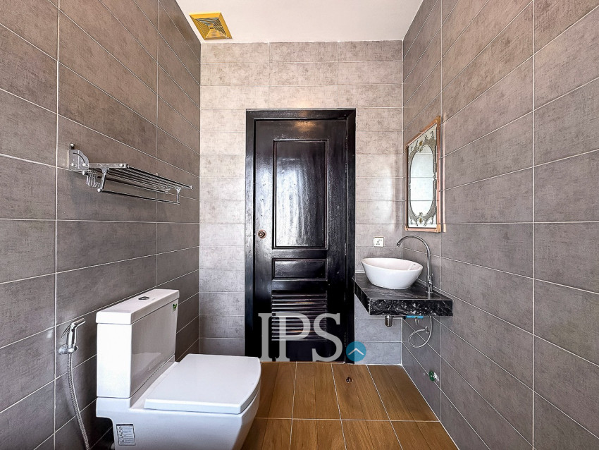 2 Bedroom Apartment For Rent - Slor Kram, Siem Reap