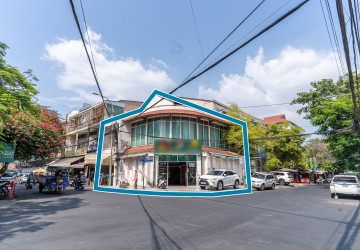 286 Sqm Corner Retail Space For Rent - Chakto Mukh, Phnom Penh thumbnail