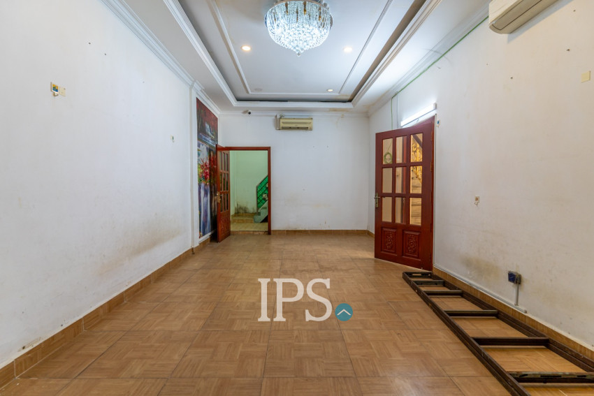 286 Sqm Corner Retail Space For Rent - Chakto Mukh, Phnom Penh