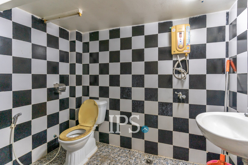 286 Sqm Corner Retail Space For Rent - Chakto Mukh, Phnom Penh - Image 16