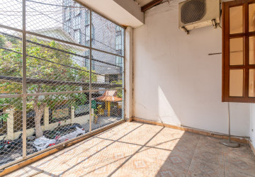 286 Sqm Corner Retail Space For Rent - Chakto Mukh, Phnom Penh thumbnail