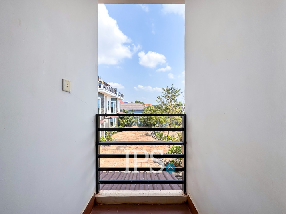 2 Bedroom House For Rent - Svay Dangkum, Siem Reap - Image 16