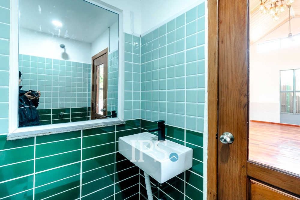 89 Sqm Commercial Building For Sale - Svay Dangkum, Siem Reap - Image 15