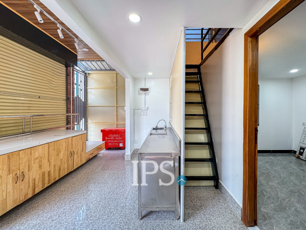 89 Sqm Commercial Building For Sale - Svay Dangkum, Siem Reap - Image 10