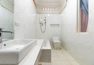 3 Bedroom House For Rent - Slor Kram, Siem Reap thumbnail