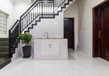 3 Bedroom House For Rent - Slor Kram, Siem Reap thumbnail