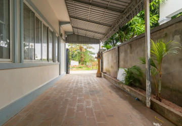 3 Bedroom House For Rent - Slor Kram, Siem Reap thumbnail