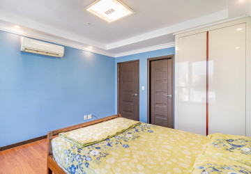 20th Floor 3 Bedroom Condo For Sale - De Castle Royal, BKK1, Phnom Penh thumbnail