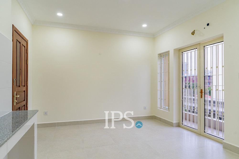 1 Bedroom Apartment For Rent - Beoung Tumpun, Phnom Penh - Image 5