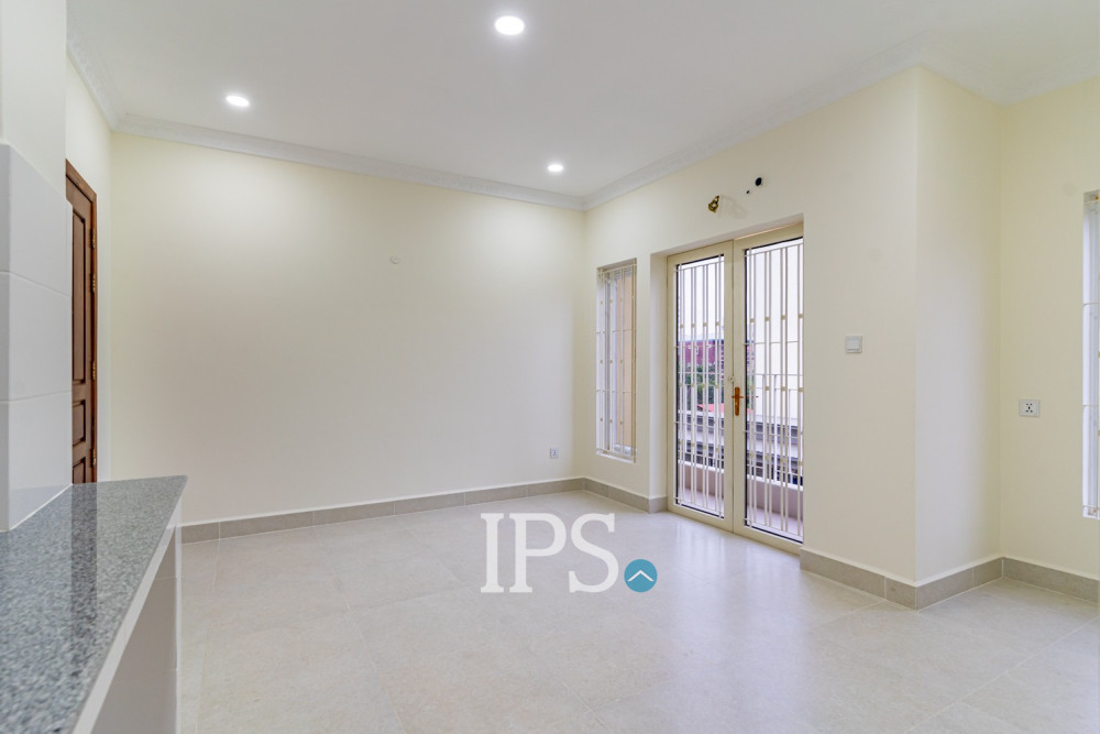 1 Bedroom Apartment For Rent - Beoung Tumpun, Phnom Penh - Image 4
