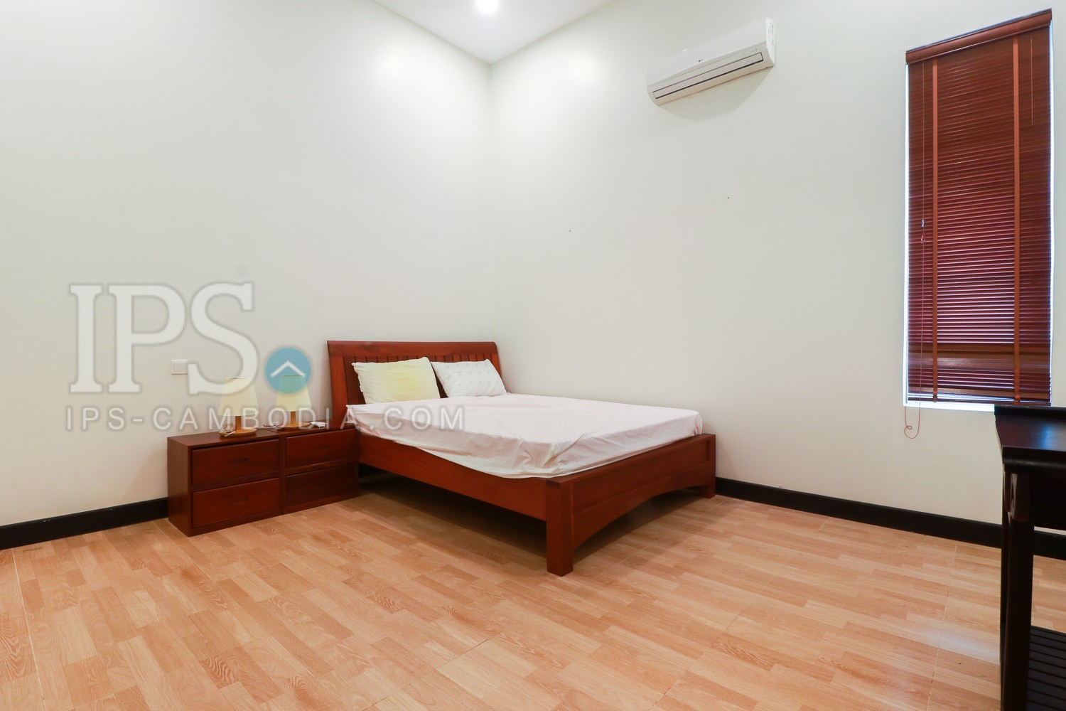 6 Bedroom House  For Sale - Svay Dangkum, Siem Reap - Image 12