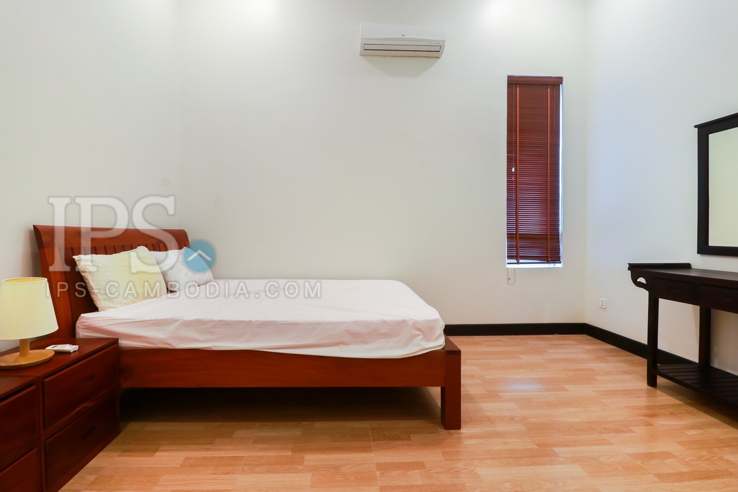 6 Bedroom House  For Sale - Svay Dangkum, Siem Reap - Image 13