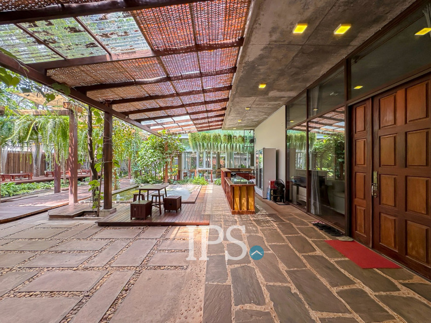 1,000 Sqm Commercial Building For Rent - Svay Dangkum, Siem Reap