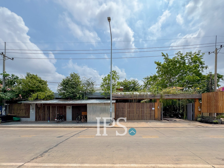 1,000 Sqm Commercial Building For Rent - Svay Dangkum, Siem Reap