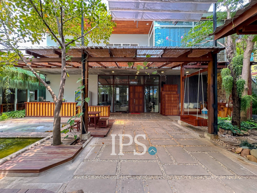 1,000 Sqm Commercial Building For Rent - Svay Dangkum, Siem Reap