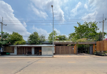 1,000 Sqm Commercial Building For Rent - Svay Dangkum, Siem Reap thumbnail