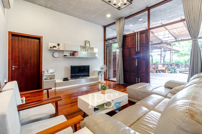 1,000 Sqm Commercial Building For Rent - Svay Dangkum, Siem Reap
