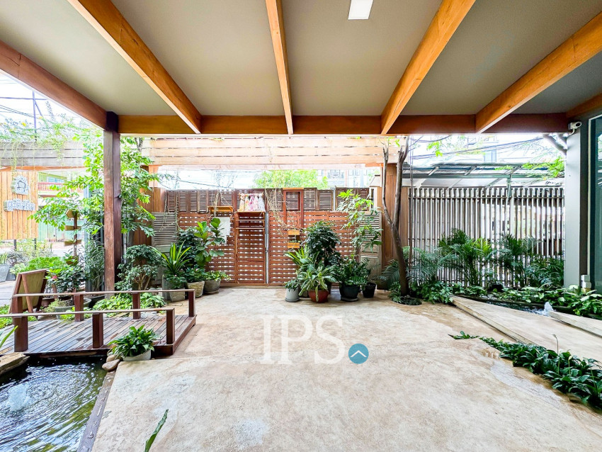 1,000 Sqm Commercial Building For Rent - Svay Dangkum, Siem Reap
