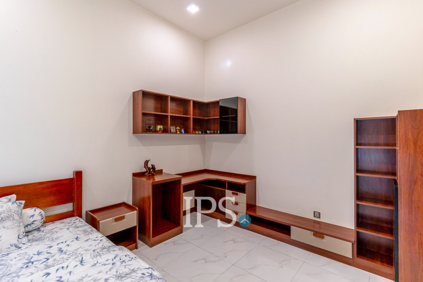 1,000 Sqm Commercial Building For Rent - Svay Dangkum, Siem Reap