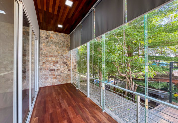 1,000 Sqm Commercial Building For Rent - Svay Dangkum, Siem Reap thumbnail