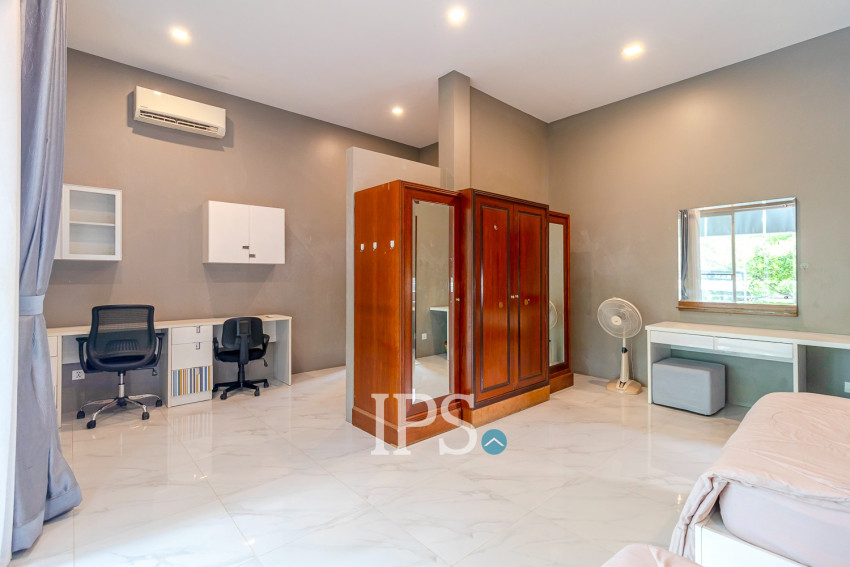 1,000 Sqm Commercial Building For Rent - Svay Dangkum, Siem Reap
