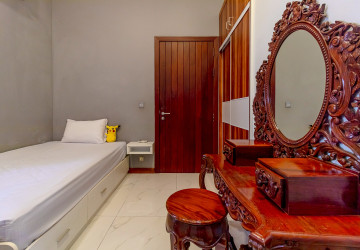 1,000 Sqm Commercial Building For Rent - Svay Dangkum, Siem Reap thumbnail