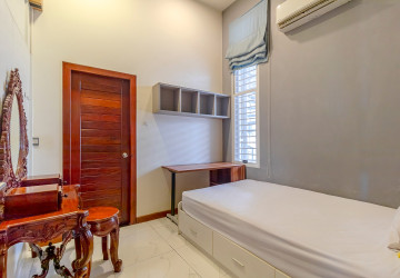 1,000 Sqm Commercial Building For Rent - Svay Dangkum, Siem Reap thumbnail