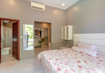 1,000 Sqm Commercial Building For Rent - Svay Dangkum, Siem Reap thumbnail