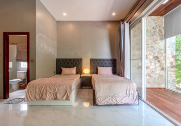 1,000 Sqm Commercial Building For Rent - Svay Dangkum, Siem Reap thumbnail