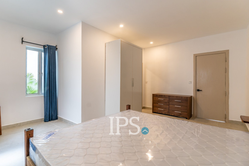 1 Bedroom Renovated Apartment For Rent - Tonle Bassac, Phnom Penh